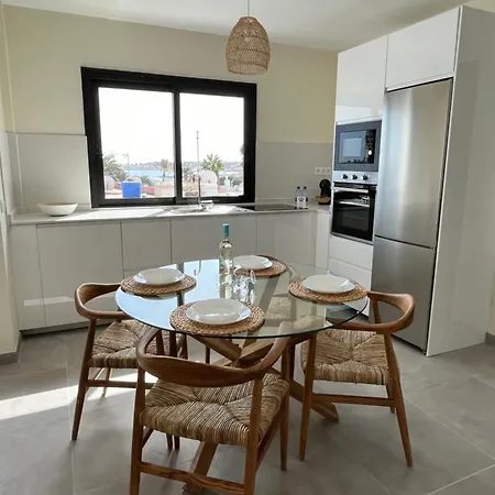 Arena Sunrise - Sea View And Main Street Apartman Corralejo